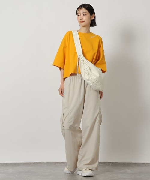 LAKOLE（ラコレ）の「刺繍ロゴクロップドＴ / 753511（Tシャツ/カットソー・レディース・オフホワイト/チャコール/オレンジ・FREE）」の12枚目の写真