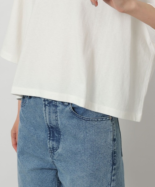 LAKOLE（ラコレ）の「刺繍ロゴクロップドＴ / 753511（Tシャツ/カットソー・レディース・オフホワイト/チャコール/オレンジ・FREE）」の18枚目の写真