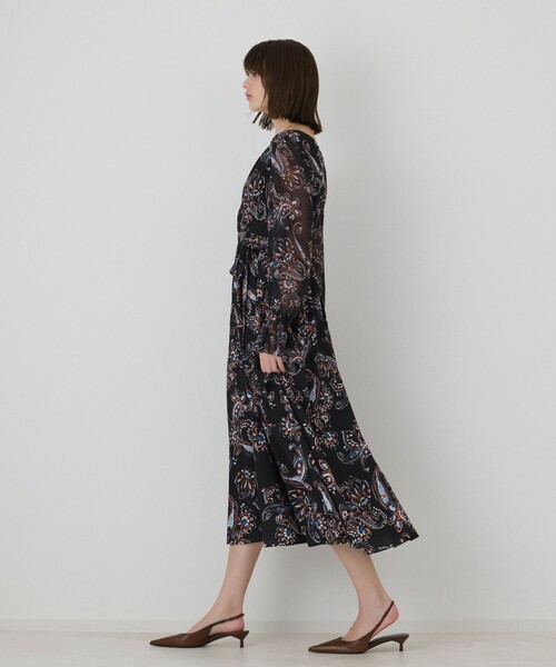 GRACE CONTINENTAL(グレースコンチネンタル)の「ペイズリーカシュクールワンピース(ワンピース・レディース・ブラック/ベージュ・36/38)」の3枚目の写真