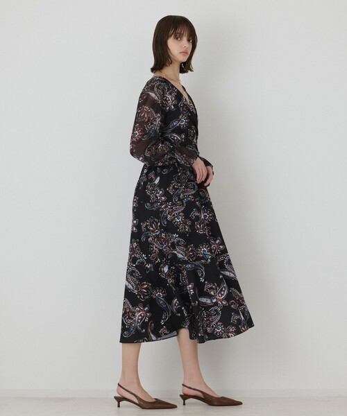 GRACE CONTINENTAL(グレースコンチネンタル)の「ペイズリーカシュクールワンピース(ワンピース・レディース・ブラック/ベージュ・36/38)」の5枚目の写真