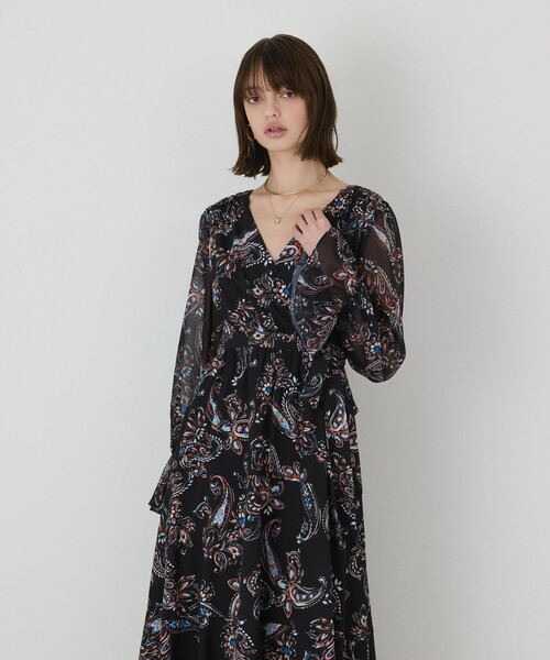 GRACE CONTINENTAL(グレースコンチネンタル)の「ペイズリーカシュクールワンピース(ワンピース・レディース・ブラック/ベージュ・36/38)」の6枚目の写真