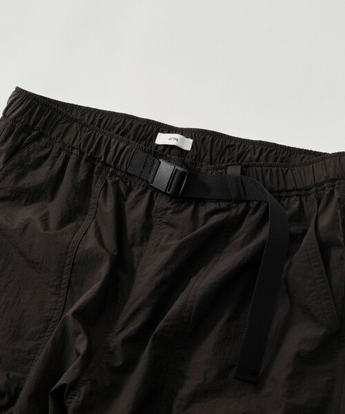 ATON(エイトン)の「【ATON/エイトン】SUPER LIGHT NYLON CLIMBING SHORTS(その他パンツ・メンズ・ネイビー/ブラウン・4/6)」の6枚目の写真