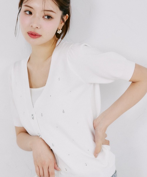 tocco closet（トッコ　クローゼット）の「【ZOZO限定】UVカット＆接触冷感ビジュー装飾半袖カーディガン（ニット/セーター・レディース・ミント/ネイビー/サックスブルー/オフホワイト・M）」の8枚目の写真