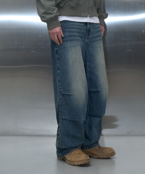 PITCHBLACK（ピッチブラック）の「POCKET EMBLEM PARASUIT WIDE DENIM (WASHED BLUE)（デニムパンツ・メンズ・その他・MEDIUM/LARGE/X-LARGE）」の3枚目の写真