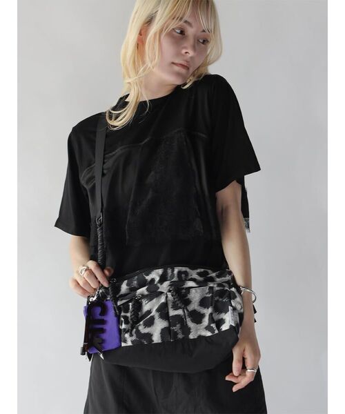 :ETHROF（イーサオブ）の「Fabric Color Block Cord Shoulder Bag（ショルダーバッグ・レディース・ブラック/グレー・FREE）」の5枚目の写真