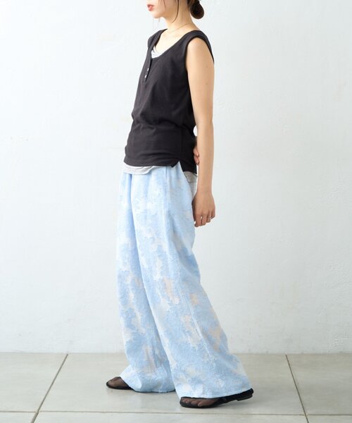 WILLOW(ウィロー)の「【willow】カットジャガードイージーパンツ(その他パンツ・レディース・イエロー/サックスブルー・ONE SIZE)」の4枚目の写真