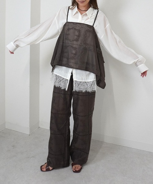 gossara（ゴサラ）の「【自然と目を引くデザイン】総針刺繍ルーズパンツ（その他パンツ・レディース・ブラック/オフホワイト/ブラウン・FREE）」の18枚目の写真