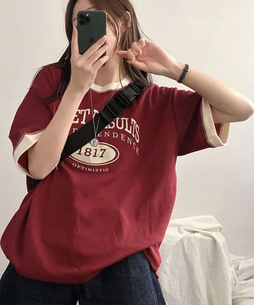 VIVID LADY(ビビッドレディー)の「カレッジロゴ バイカラー 半袖Tシャツ(Tシャツ/カットソー・レディース・ライトグレー/ネイビー/ワイン・FREE)」の17枚目の写真