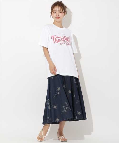 AND COUTURE(アンドクチュール)の「オーバーサイズロゴ Tシャツ(Tシャツ/カットソー・レディース・オフホワイト/ホワイト系その他・FREE)」の14枚目の写真