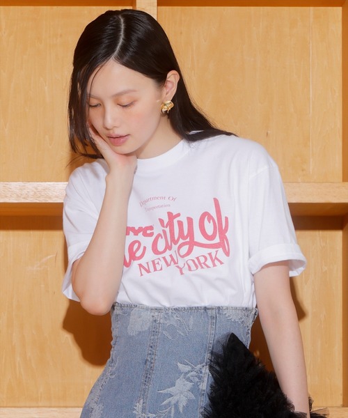 AND COUTURE(アンドクチュール)の「オーバーサイズロゴ Tシャツ(Tシャツ/カットソー・レディース・オフホワイト/ホワイト系その他・FREE)」の15枚目の写真