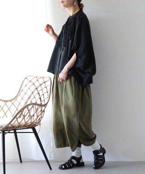ubasoku（ウバソク）の「ubasoku リネン フロントフリル比翼プルオーバー 半端袖（シャツ/ブラウス・レディース・オフホワイト/ブラック・FREE）」の14枚目の写真