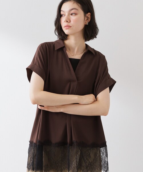THE SHOP TK (ザ ショップ ティーケー )の「【ひんやり/体型カバー】裾レース切り替え スキッパーシャツ(シャツ/ブラウス・レディース・ブラック/ダークブラウン/オフホワイト・12/13)」の3枚目の写真