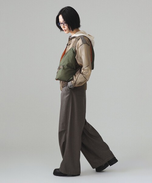 BEAMS BOY(ビームスボーイ)の「maturely / オクタ ミリタリー ベスト(Tシャツ/カットソー・レディース・ブラック/オリーブ・ONE SIZE)」の4枚目の写真