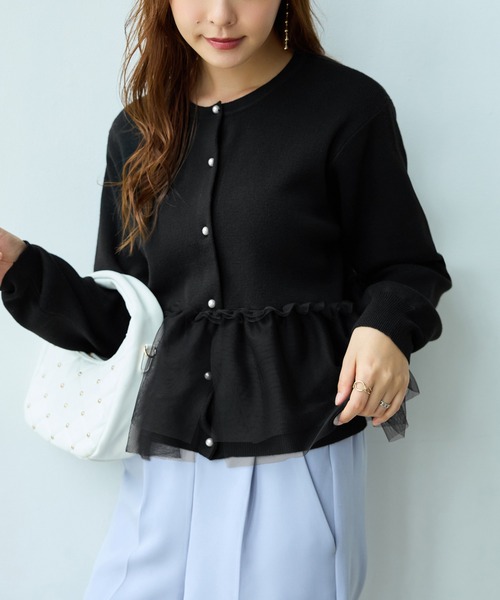 alotta(アロッタ)の「チュールペプラムニットカーディガン(カーディガン/ボレロ・レディース・ネイビー/ブラック/ピンクベージュ・M/L/LL)」の11枚目の写真