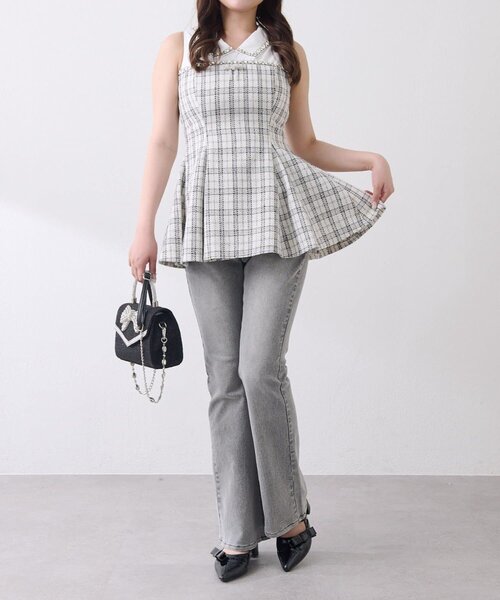 Belle Charme(ベルシャルム)の「【Belle Charme】Jewel Peplum Tops(シャツ/ブラウス・レディース・オフホワイト/ブラック・FREE)」の3枚目の写真