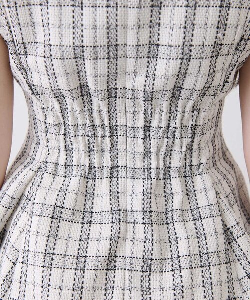Belle Charme(ベルシャルム)の「【Belle Charme】Jewel Peplum Tops(シャツ/ブラウス・レディース・オフホワイト/ブラック・FREE)」の13枚目の写真