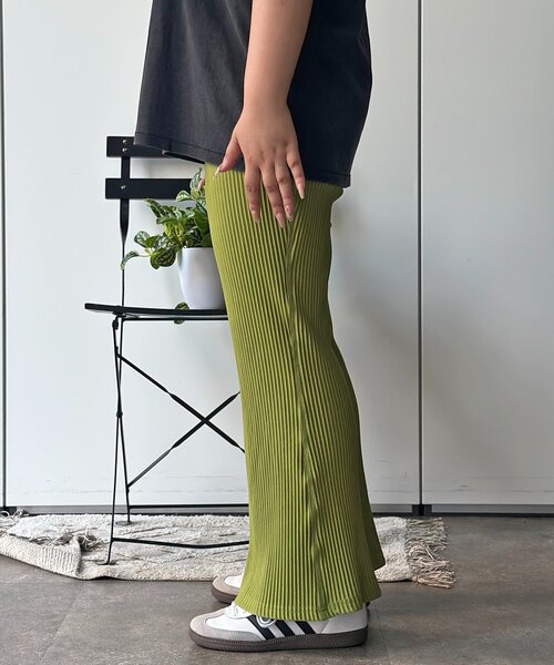 CPCM（シーピーシーエム）の「【PIPI's監修】プリーツフレアパンツ（その他パンツ・レディース・オレンジ/ブルー/ブラック/グリーン系・SMALL/MEDIUM/PS/TM）」の5枚目の写真