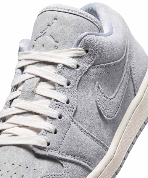 JORDAN BRAND(ジョーダンブランド)の「エア ジョーダン 1 LOW SE ウィメンズシューズ / Air Jordan 1 Low SE Women's Shoes IW0819-498 Obsidian Mist(スニーカー・レディース・ブルーグレー・22/24/26/25.5/24.5/23.5/22.5/23/25)」の6枚目の写真