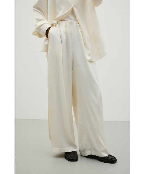 STYLEMIXER(スタイルミキサー)の「シャイニーイージーパンツ(その他パンツ・レディース・ブラウン/ホワイト・SMALL/MEDIUM)」の3枚目の写真