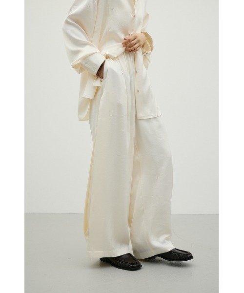 STYLEMIXER(スタイルミキサー)の「シャイニーイージーパンツ(その他パンツ・レディース・ブラウン/ホワイト・SMALL/MEDIUM)」の9枚目の写真