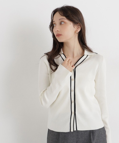 NATURAL BEAUTY BASIC(ナチュラルビューティーベーシック)の「バイカラーライン襟付ニットカーディガン(カーディガン/ボレロ・レディース・グレー系その他/ホワイト系その他/ネイビー系・FREE)」の9枚目の写真