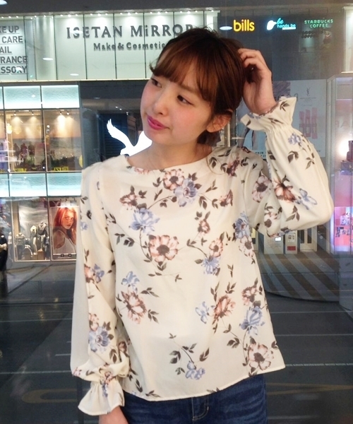 Chico(チコ)の「袖シースルーブラウス(シャツ/ブラウス・レディース・ホワイト/ホワイト系その他/ベージュ系その他・FREE)」の13枚目の写真