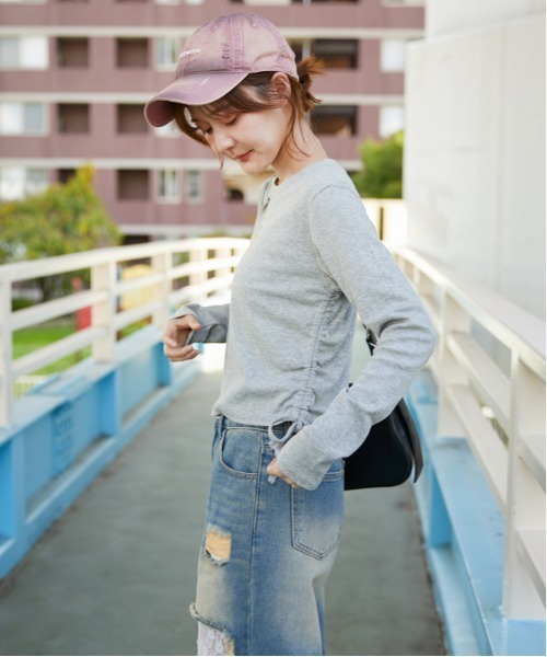 GORGE(ゴージ)の「サイドシャーリングドロスト シリコンロゴトップス|全3色(Tシャツ/カットソー・レディース・杢グレー/ブラック/ボルドー・F)」の6枚目の写真