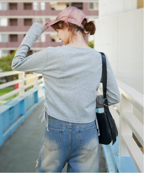 GORGE(ゴージ)の「サイドシャーリングドロスト シリコンロゴトップス|全3色(Tシャツ/カットソー・レディース・杢グレー/ブラック/ボルドー・F)」の7枚目の写真