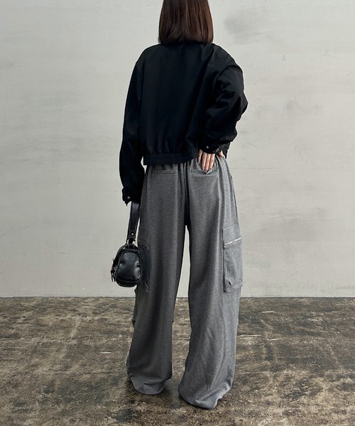 PAGEBOY(ページボーイ)の「ZIPタックカーゴスウェットパンツ【ドローコード付き/シルエット変化可能】(スウェットパンツ・レディース・グレー/ブラック/レッド・FREE)」の19枚目の写真
