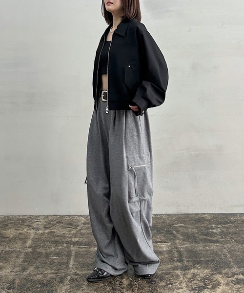 PAGEBOY(ページボーイ)の「ZIPタックカーゴスウェットパンツ【ドローコード付き/シルエット変化可能】(スウェットパンツ・レディース・グレー/ブラック/レッド・FREE)」の18枚目の写真