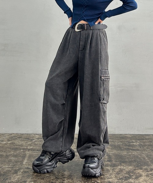 PAGEBOY(ページボーイ)の「ZIPタックカーゴスウェットパンツ【ドローコード付き/シルエット変化可能】(スウェットパンツ・レディース・グレー/ブラック/レッド・FREE)」の7枚目の写真