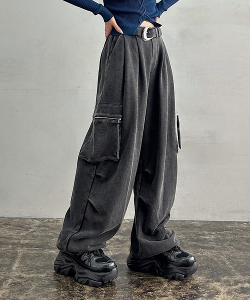 PAGEBOY(ページボーイ)の「ZIPタックカーゴスウェットパンツ【ドローコード付き/シルエット変化可能】(スウェットパンツ・レディース・グレー/ブラック/レッド・FREE)」の5枚目の写真