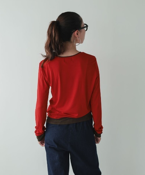 DONOBAN(ドノバン)の「【1枚でこなれ感のあるレイヤードスタイルが完成】【pufe】レイヤード ロングTee ロンT レディース 長袖 Tシャツ カットソー トップス フェイクレイヤード 重ね着風 配色 バイカラー ボーダー 無地 クルーネック 薄手 ストレッチ ロングスリーブ 春 秋 冬 美シルエット 柔らかい 肌触り pufe ピュフェ(Tシャツ/カットソー・レディース・ホワイト/ブラウン/グレー/レッド・ONE SIZE)」の17枚目の写真