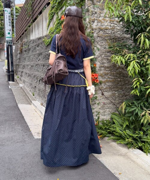 w closet(ダブルクローゼット)の「2WAYシャーリングキャミワンピース(ワンピース・レディース・ブルー/ネイビー・SMALL/MEDIUM)」の18枚目の写真