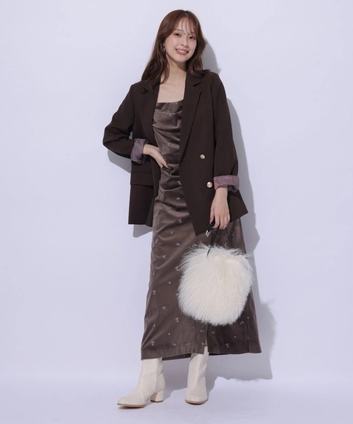 Mystrada(マイストラーダ)の「ベロア刺繍キャミワンピース(ワンピース・レディース・チャコールグレー/モカ・38/36)」の13枚目の写真