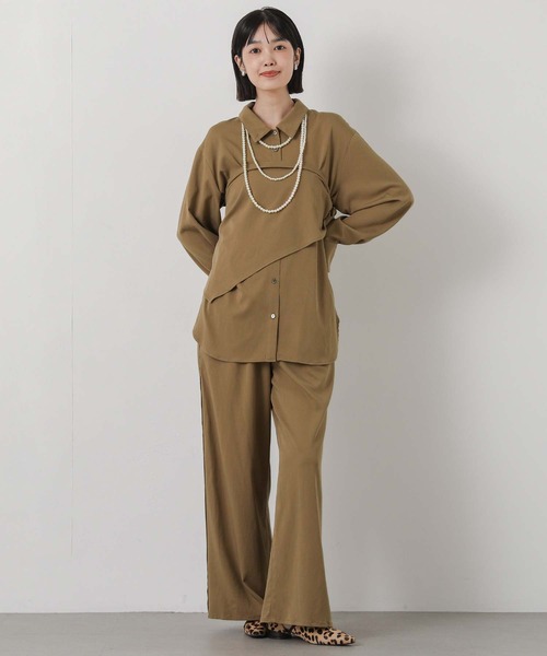 Gready Brilliant(グレディブリリアン)の「スカーフ付きシャツ(シャツ/ブラウス・レディース・キャメル/アイボリー・38)」の12枚目の写真