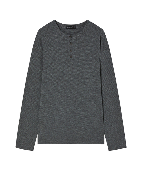AWESOME STUDIO(オーサムスタジオ)の「ESSENTIALS ワッフル ヘンリーネック クロップド Tシャツ (3COL)(Tシャツ/カットソー・レディース・チャコールグレー/ブラック/ミックスグレー・FREE)」の3枚目の写真
