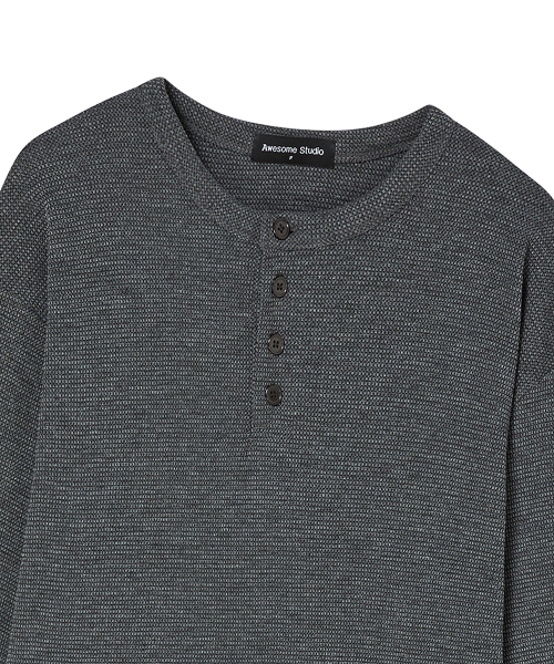 AWESOME STUDIO(オーサムスタジオ)の「ESSENTIALS ワッフル ヘンリーネック クロップド Tシャツ (3COL)(Tシャツ/カットソー・レディース・チャコールグレー/ブラック/ミックスグレー・FREE)」の7枚目の写真