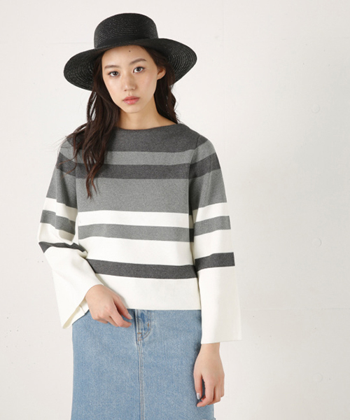 MOUSSY（マウジー）の「FLARE SLEEVE STRIPE TOP（ニット/セーター・レディース・ブラック系その他/イエロー系その他/ブルー系その他・FREE）」の2枚目の写真