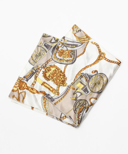 WEGO(ウィゴー)の「WEGO/チェーンガラスカーフ(バンダナ/スカーフ・レディース・ネイビー/ベージュ/レッド・FREE)」の2枚目の写真