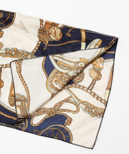 WEGO(ウィゴー)の「WEGO/チェーンガラスカーフ(バンダナ/スカーフ・レディース・ネイビー/ベージュ/レッド・FREE)」の4枚目の写真