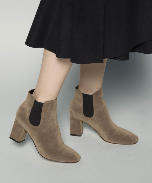 PLAIN CLOTHING（プレーンクロージング）の「サイドゴアブーティー【SELECTED FOR PLAIN CLOTHING】　（ブーツ・レディース・ベージュ/グレー/ブラック・39/37/36/35/38）」の3枚目の写真