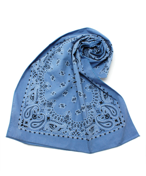 BEAMS BOY（ビームスボーイ）の「CAROLINA / バンダナスカーフ（バンダナ/スカーフ・レディース・ブラック/ネイビー/レッド/サックスブルー・ONE SIZE）」の3枚目の写真