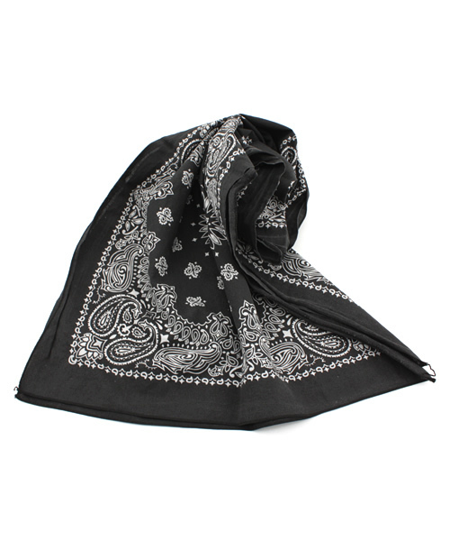 BEAMS BOY（ビームスボーイ）の「CAROLINA / バンダナスカーフ（バンダナ/スカーフ・レディース・ブラック/ネイビー/レッド/サックスブルー・ONE SIZE）」の2枚目の写真