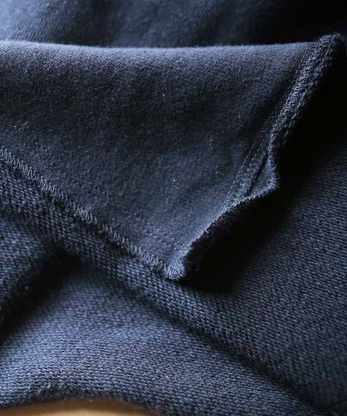 antiqua(アンティカ)の「裾デザインカットオフトップス(スウェット・レディース・ライトグレー/ネイビー・M)」の12枚目の写真