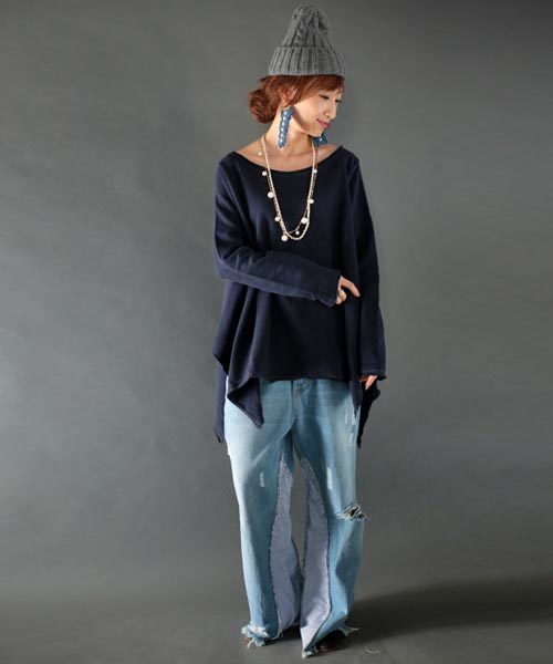 antiqua(アンティカ)の「裾デザインカットオフトップス(スウェット・レディース・ライトグレー/ネイビー・M)」の15枚目の写真