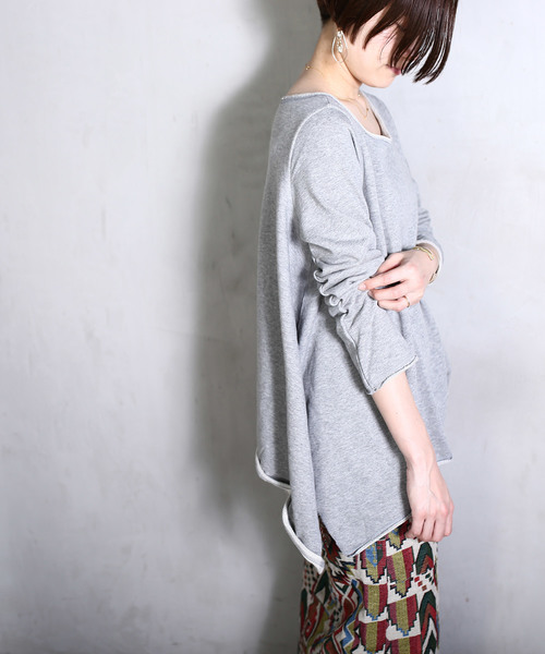 antiqua(アンティカ)の「裾デザインカットオフトップス(スウェット・レディース・ライトグレー/ネイビー・M)」の20枚目の写真