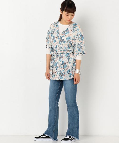 Another Edition（アナザーエディション）の「ALOHAプリントノーカラーシャツ（シャツ/ブラウス・レディース・オフホワイト/ネイビー・FREE）」の16枚目の写真