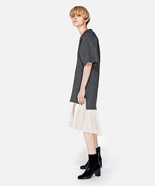 CHARLES & KEITH(チャールズ & キース)の「コントラストパネルブーツ / CONTRAST PANEL BOOTS(ブーツ・レディース・ブラウン/ネイビー/ブラック・23.5cm/23cm/24cm)」の17枚目の写真