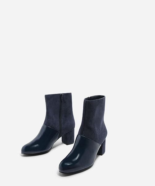 CHARLES & KEITH(チャールズ & キース)の「コントラストパネルブーツ / CONTRAST PANEL BOOTS(ブーツ・レディース・ブラウン/ネイビー/ブラック・23.5cm/23cm/24cm)」の8枚目の写真